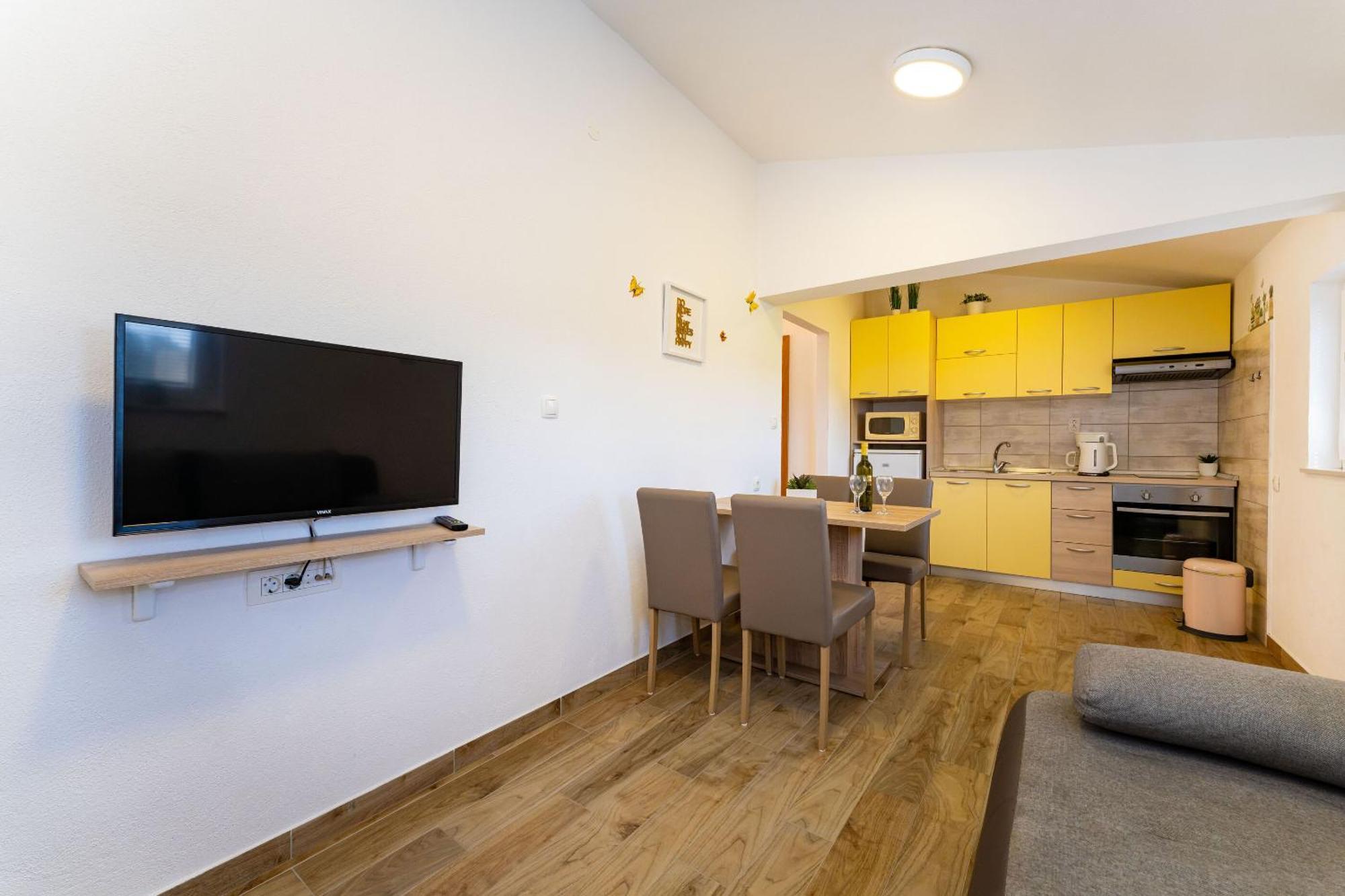 Apartments Nadica - Free Parking Nin Buitenkant foto